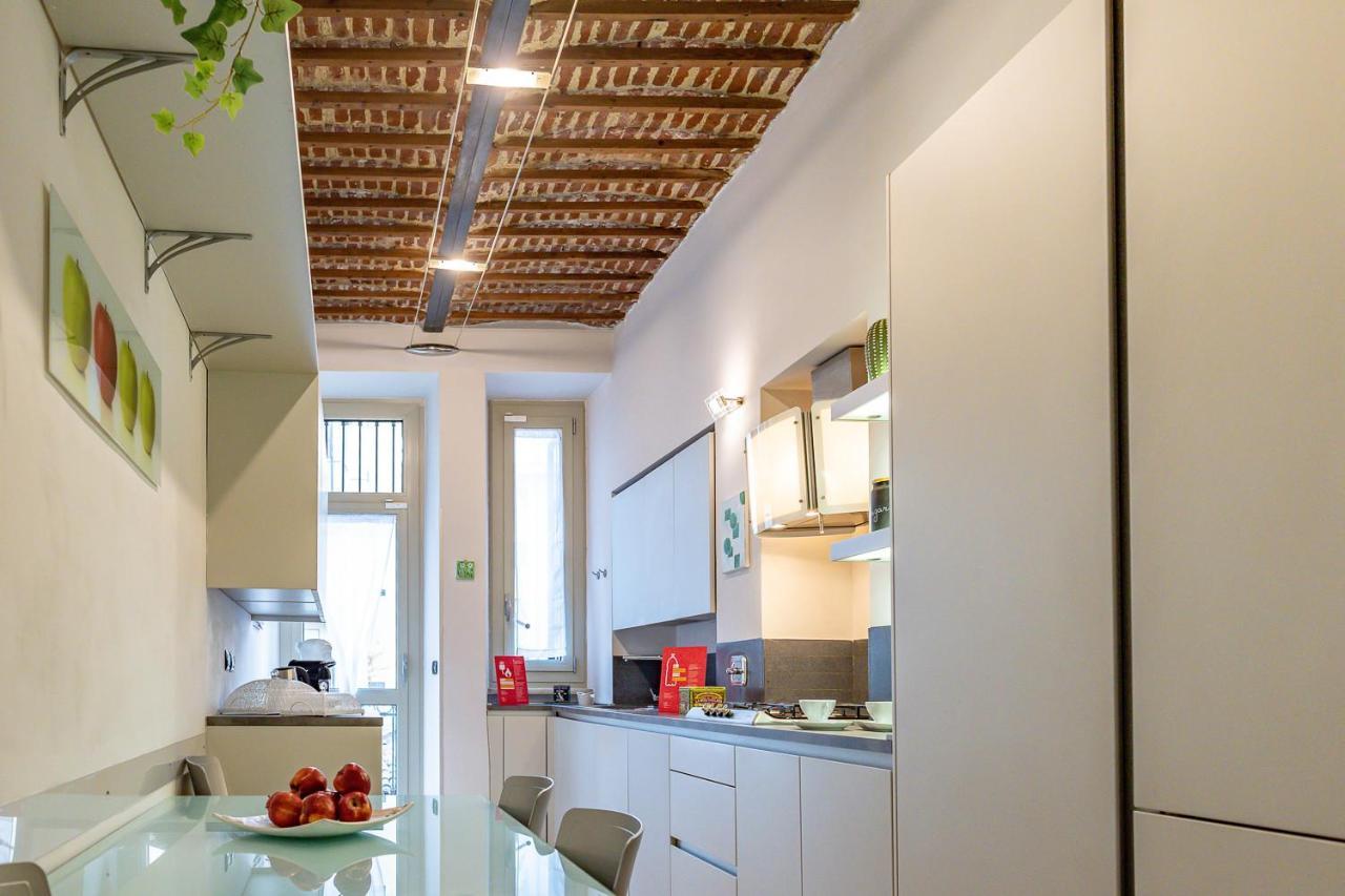 Apple House Al Duomo By Wonderful Italy Apartment Turin Bagian luar foto