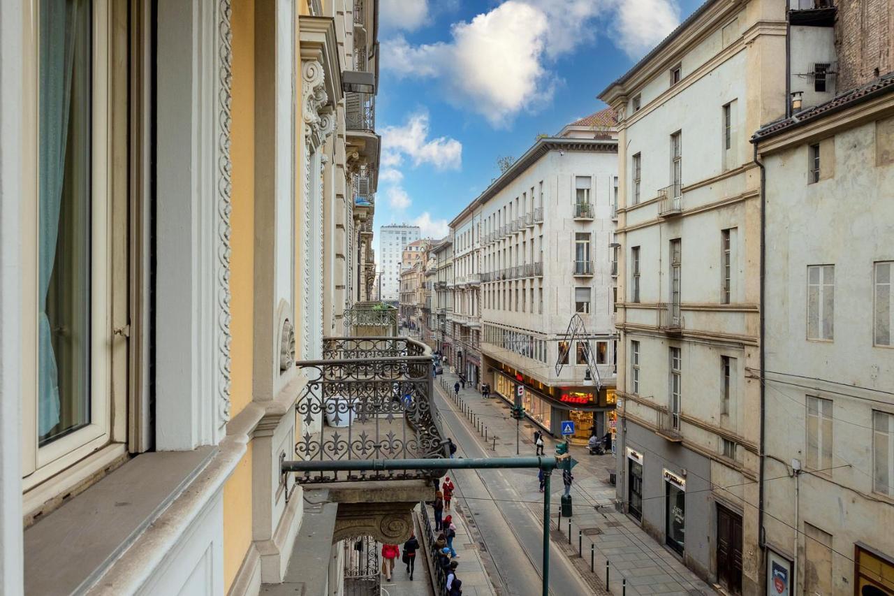 Apple House Al Duomo By Wonderful Italy Apartment Turin Bagian luar foto