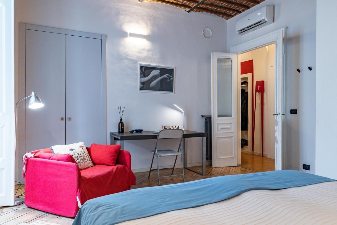 Apple House Al Duomo By Wonderful Italy Apartment Turin Bagian luar foto